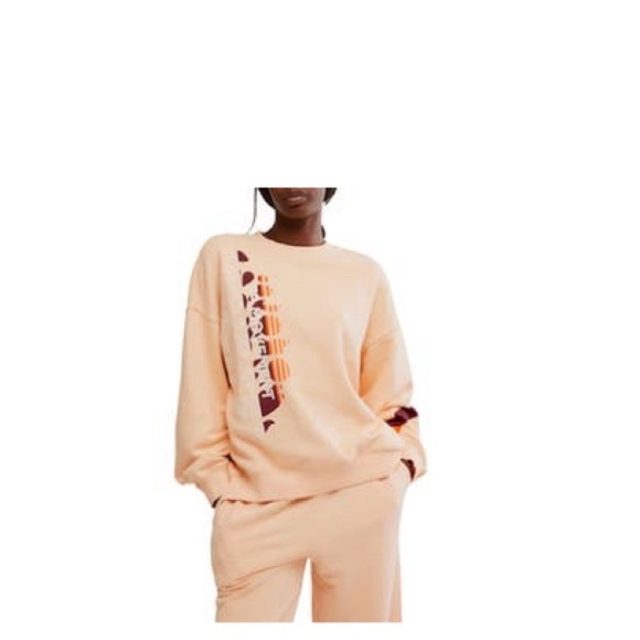 Free People Pastel Peach Graphic Sweater Size Medium over Size - Picture 2 of 7